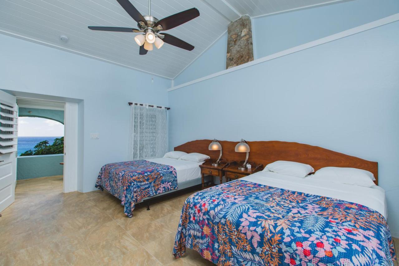 Feather Leaf Inn Frederiksted 외부 사진